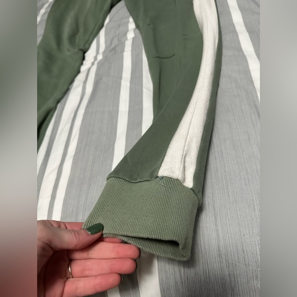 Size Up Jogger Sweatpants - Picture 5 of 5